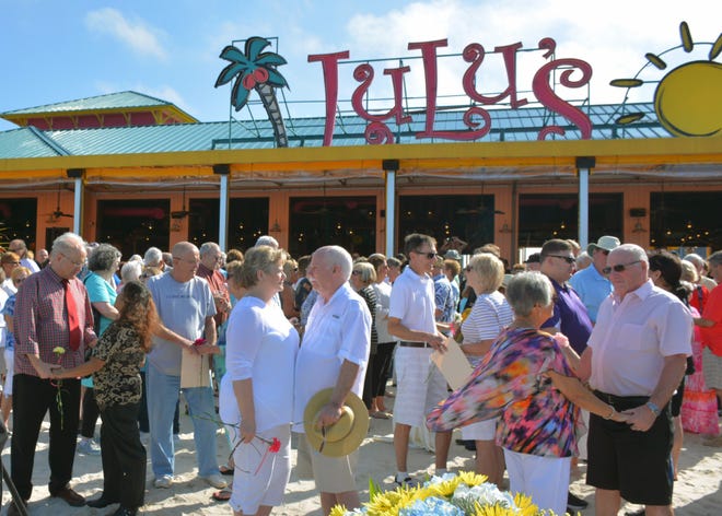 A complimentary Tropical Re-Union wedding vow renewal ceremony will be held at LuLu’s in Destin at 2 p.m. on Feb. 17. Pre-register now at the restaurant, or on LuLu’s website.