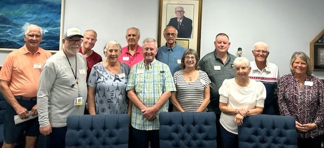 New board members of the Destin Snowbird Club are back row from left, Pete Sikkenga, Ken Campbell, Jack Krasky, Ted Spring, Jerry Reckman, Rick Mettle. Front row from left are Eric Ericson, Cindy Barnell, Dean Harper, Brenda Murphy, Linda Zukonik, Ruth Beckett