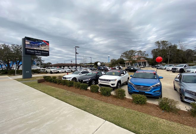 Gregg Orr Pre-Owned lot is located on U.S. 98 in the heart of Destin across the street from Gregg Orr Marine.